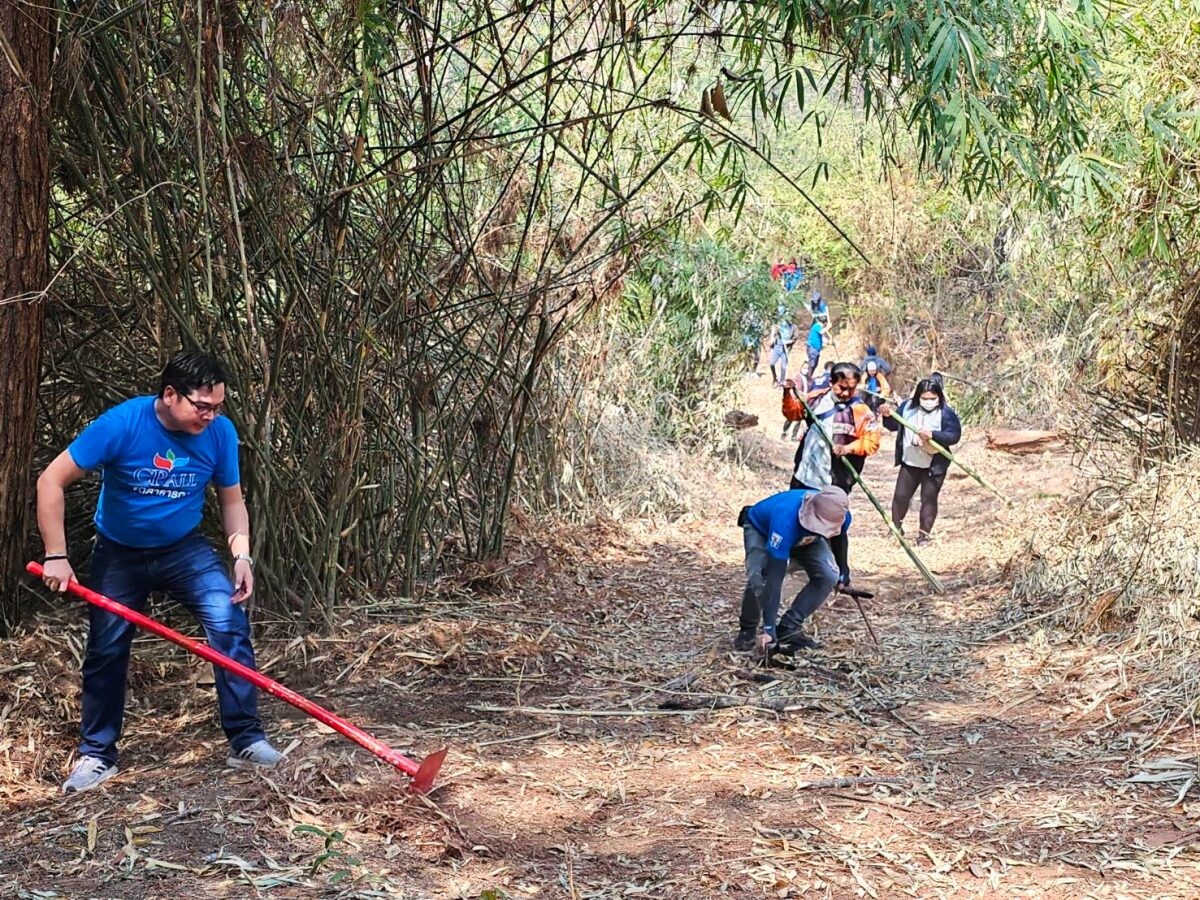 อุทยานแห่งชาติภูเรือ , สถานีควบคุมไฟป่าภูเรือ และหน่วยอาสาพิทักษ์อุทยานแห่งชาติ (อส.อส.) จับมือจิตสาธารณะ ซีพี ออลล์ พนง.เซเว่นฯร่วมกันปลูกป่า