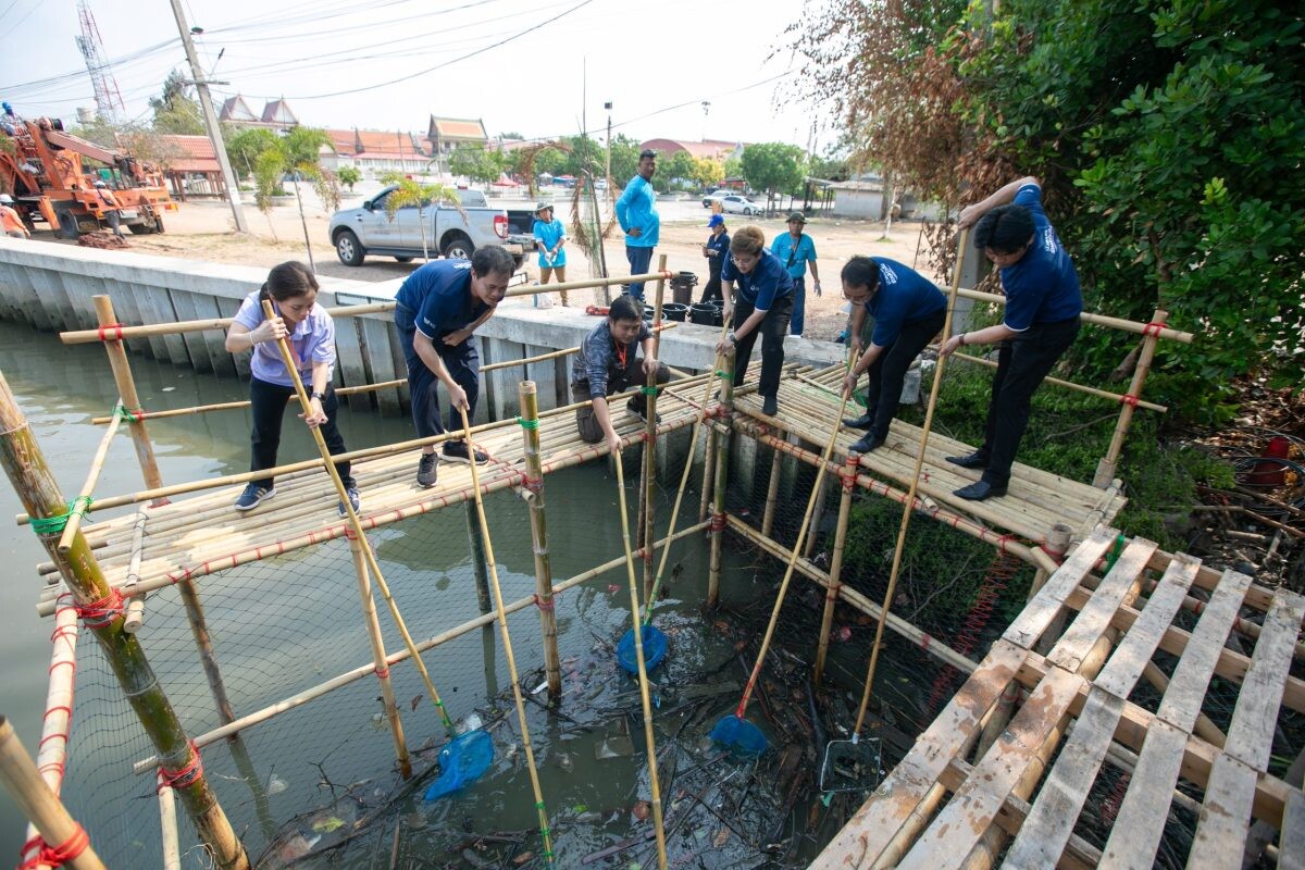 ธนาคารกรุงเทพ ใจฟูโครงการ 'Bualuang Save the Earth: รักษ์ท่าจีน' 2 เดือน ช่วยลดขยะลงทะเลได้กว่า 6 ตัน พร้อมลุยให้ความรู้และจัดการขยะอย่างยั่งยืน