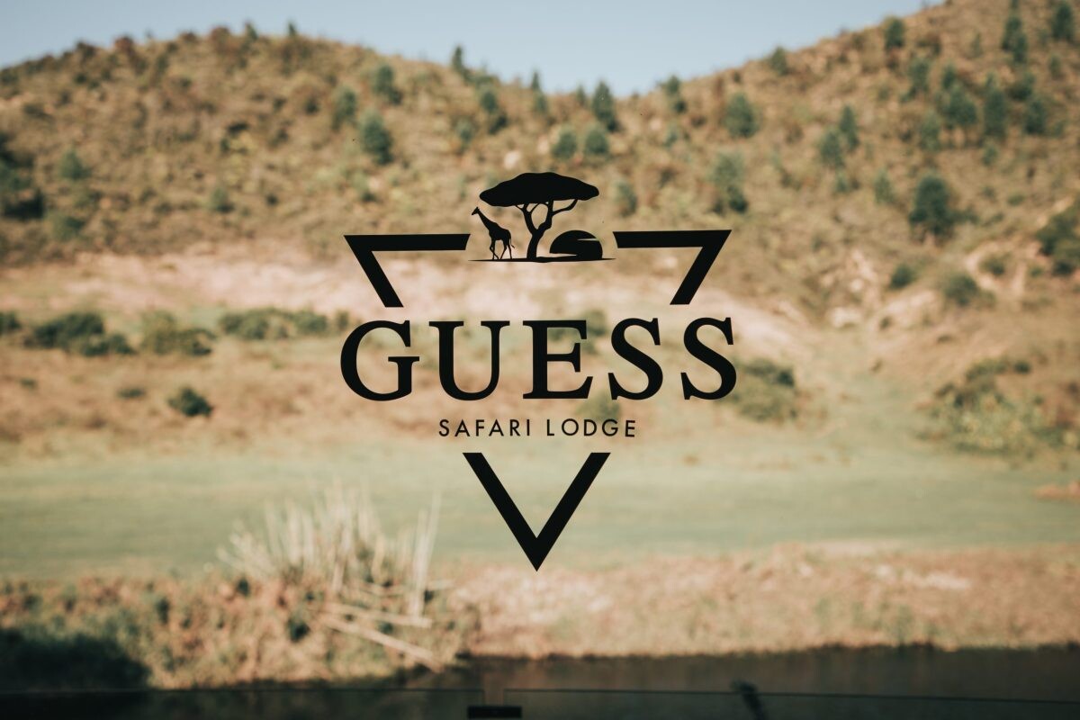 GUESS เปิดตัวโปรเจกต์เทคโอเวอร์รีสอร์ทสุดหรู Botlierskop Private Game Reserve ในแอฟริกาใต้