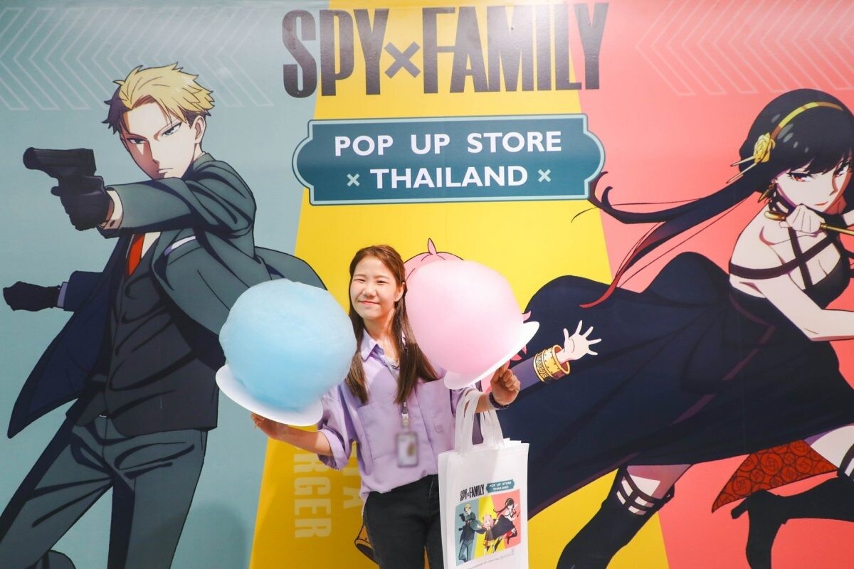 เปิดแล้ววันนี้ ชมฟรี!! SPYxFAMILY POP UP STORE THAILAND ที่เอ็ม บี เค เซ็นเตอร์ เพลิดเพลินกับครอบครัวสายลับสุดป่วน ที่สุดแห่งป๊อปอัพ สโตร์ ครั้งแรกในประเทศไทย