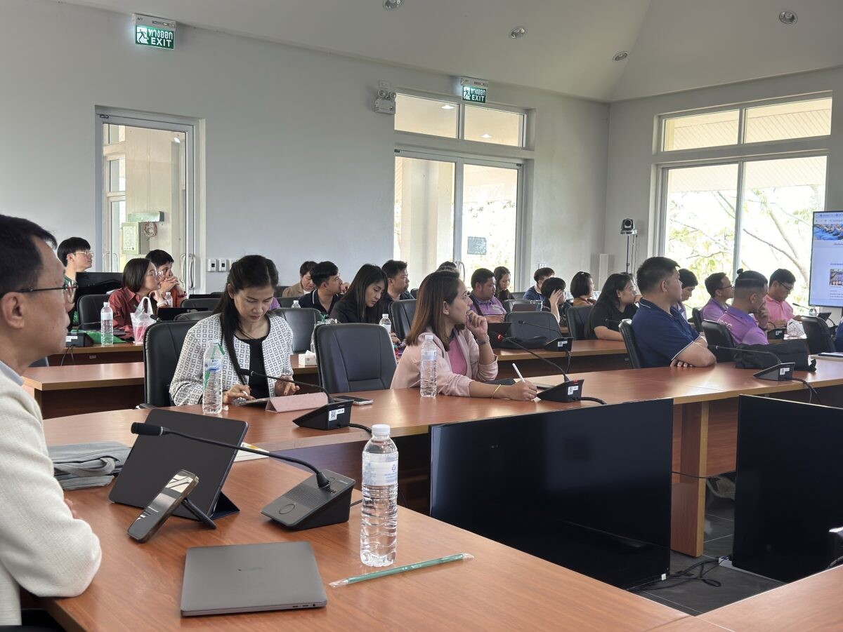 The Division of General Affairs at the University of Phayao recently held a meeting to discuss the development of the university's website.