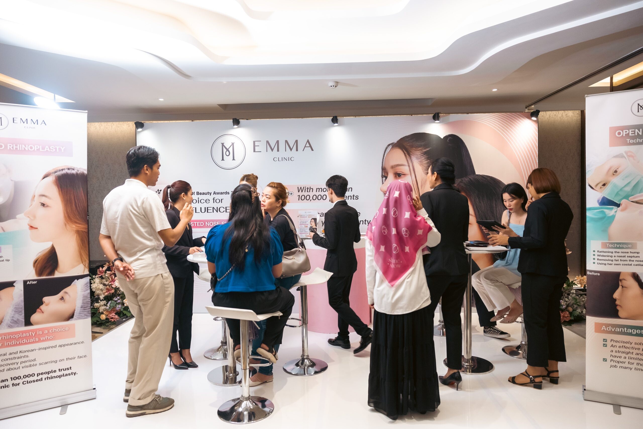 EMMA Clinic พร้อมทีมแพทย์เฉพาะทางศัลยกรรมตกแต่ง บินร่วมงาน Event เมืองจาการ์ตา ประเทศอินโดนีเซีย