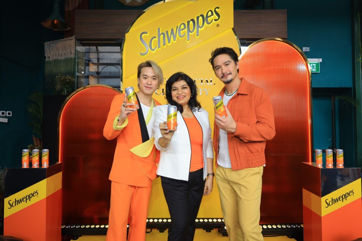 "Coca-Cola" Celebrates Its New "Schweppes" Flavor, "Mandarin Yuzu Soda Zero Sugar," with "Ananda and Jamy James" at the Brand's First Exclusive Secret Party Experience #BornSocialClubParty