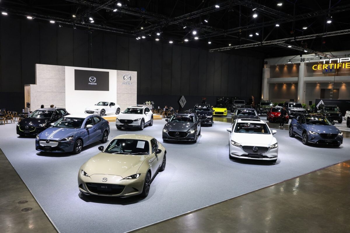 Mazda displays its sport vehicles decorated with special styling kits at Auto Salon and launches a special sales campaign for fans with 0% interest rate and 84-month installment payment