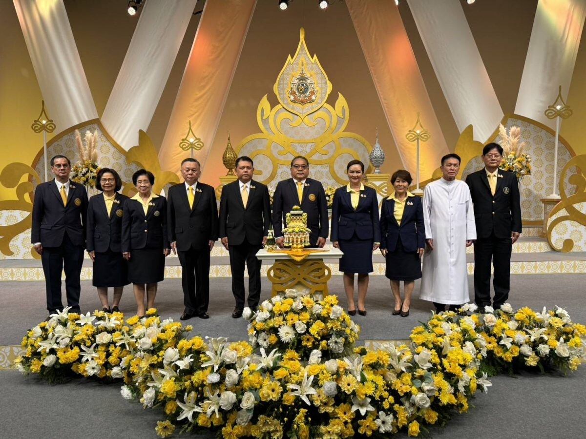 นายก สสอท. นำคณะผู้บริหารมหาวิทยาลัยเอกชน ร่วมบันทึกเทปถวายพระพร ในพิธีเฉลิมพระชนมพรรษา 6 รอบ