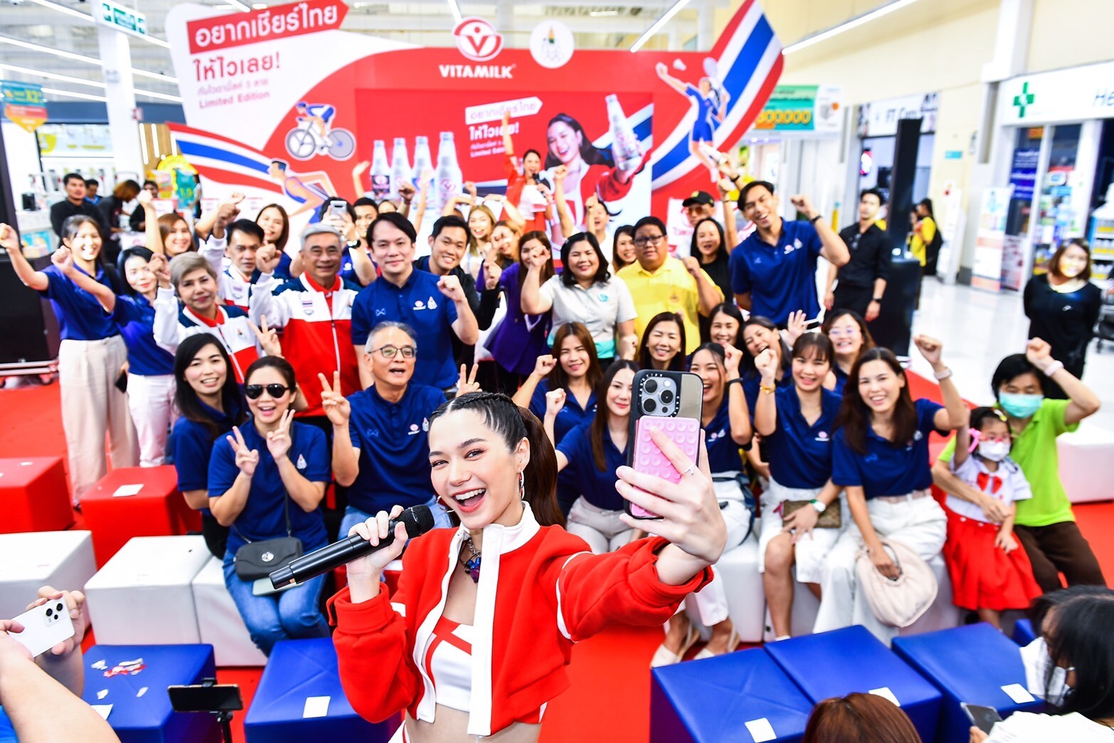 'วี วิโอเลต' ร่วมเป็นส่วนหนึ่งในแคมเปญใหญ่ 'อยากเชียร์ไทยให้ไวเลย' ปลุกกระแสคนไทยส่งแรงเชียร์ทัพนักกีฬาคว้าชัยโอลิมปิก 2024