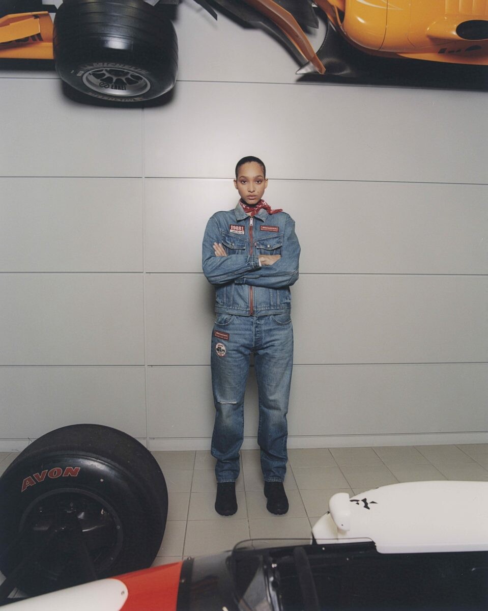 Levi's(R) x McLaren Racing การคอลแลปคอลเลกชันครั้งสำคัญในประวัติศาสตร์ ที่เปลี่ยนชุดแข่งรถกลายเป็นไอเท่มแฟชั่นในชีวิตประจำวัน วางจำหน่าย 3 กรกฎาคม 2567