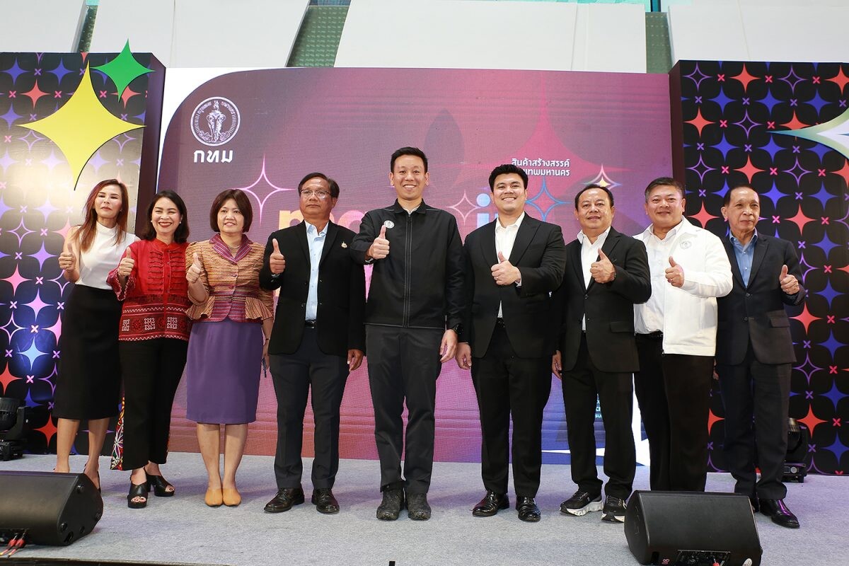 BMA Organizes the "Showcase of Creative Products of Bangkok" under the "Made in Bangkok " Project. The event features 100 innovative products and services that reflect the uniqueness of Bangkok.