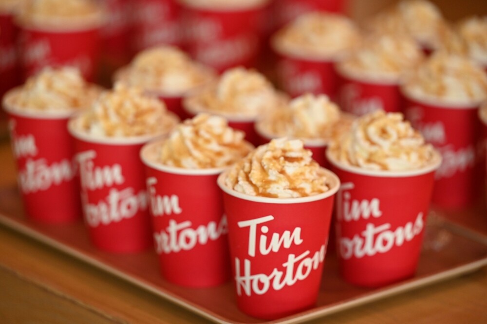 Tim Hortons ชวน "วอร์ วนรัตน์" รับบทบาริสต้าหนุ่ม พาทุกคนไปลิ้มรสความอร่อยของกาแฟพรีเมียมอาราบิก้าแท้ 100%