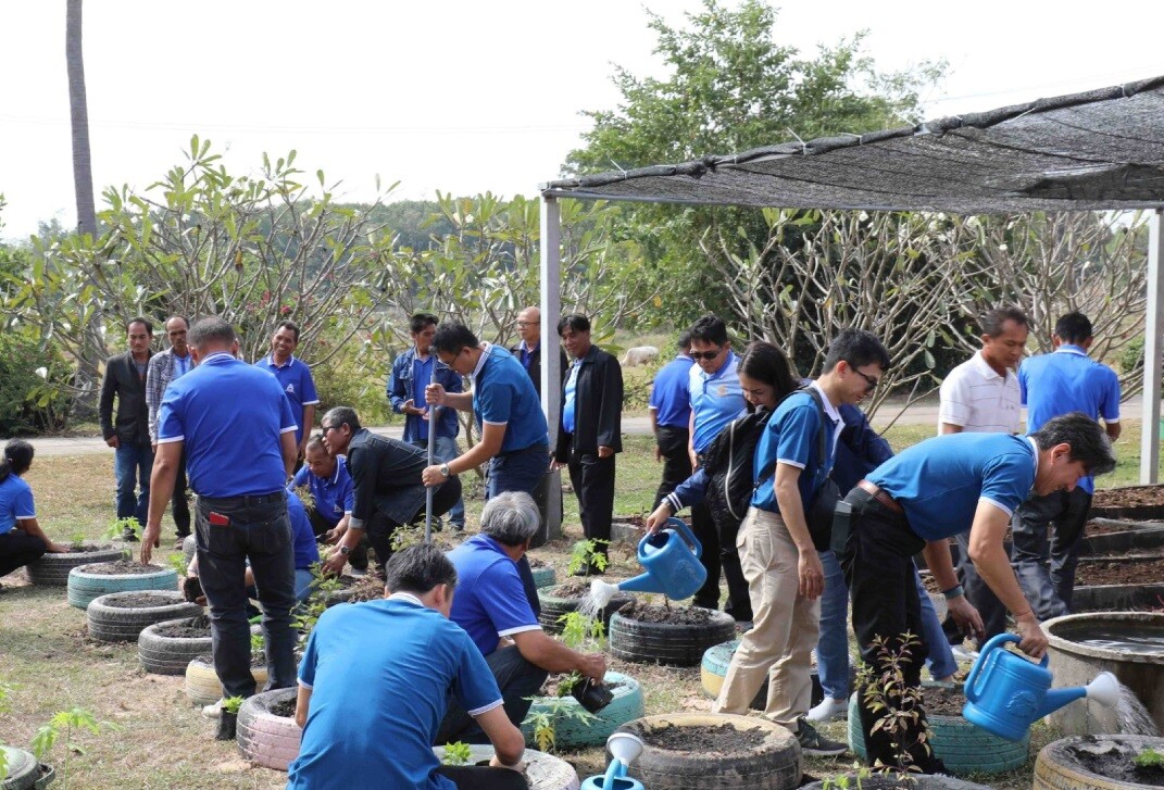 ยูเมะพลัสมอบความสุขให้น้องๆ ในกิจกรรม ยูเมะพลัส "ให้น้องวางใจ…ง่ายทุกฝัน" ณ โรงเรียนบ้านหนองโกโพธิ์เงินคำผักกูด จ.ร้อยเอ็ด