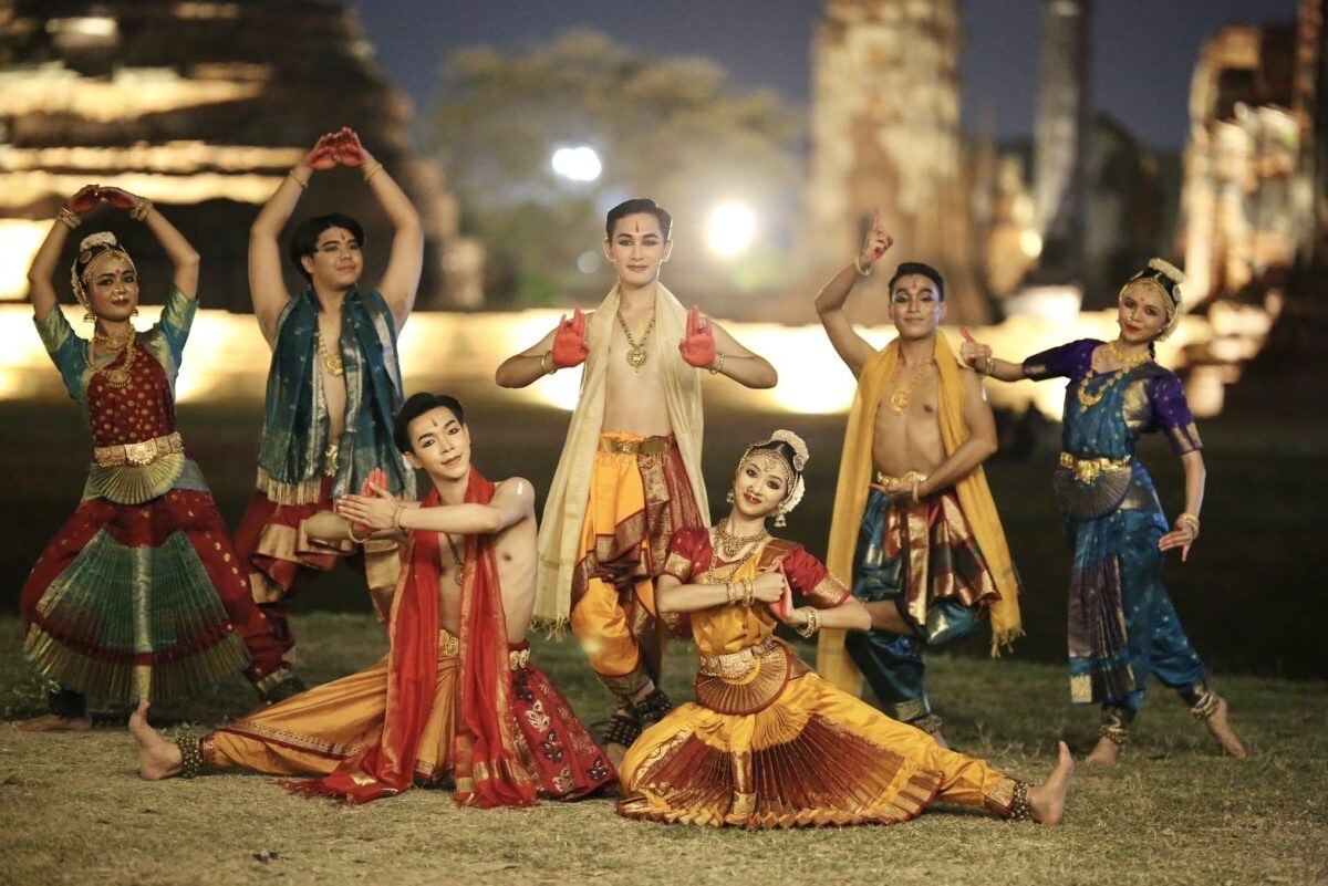 สยามพารากอน ร่วมกับ 12 สถานเอกอัครราชทูต จัดกิจกรรมเฉลิมพระเกียรติพระบาทสมเด็จพระเจ้าอยู่หัว "ทั่วหล้า เทิดไท้ ถวายใจสดุดี" ระหว่างวันที่ 26-29 ก.ค. 2567