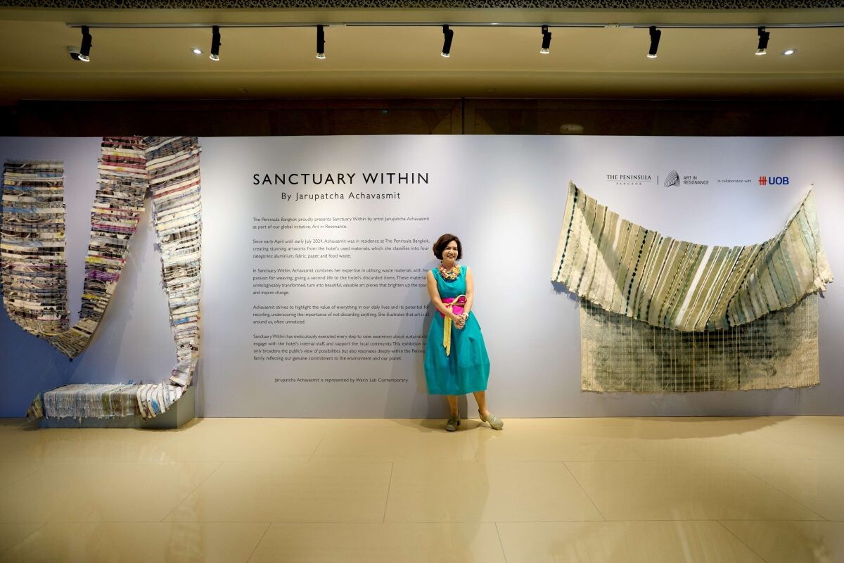 โรงแรมเพนนินซูลา กรุงเทพฯ เปิดตัวนิทรรศการศิลปะ "Sanctuary Within"โดยจารุพัชร อาชวะสมิต ซึ่งเป็นส่วนหนึ่งของโครงการ Art in Resonance ของกลุ่มโรงแรมเพนนินซูลา