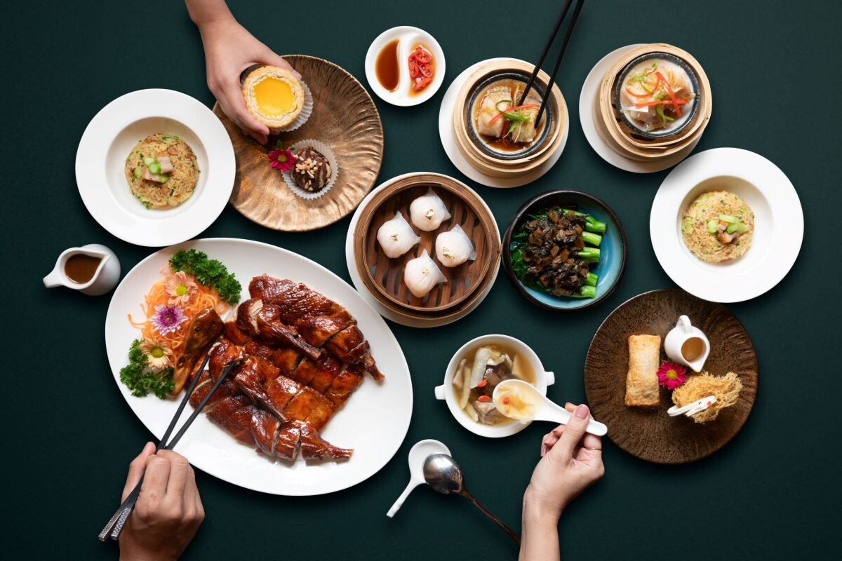 "HEI YIN" Cantonese restaurant introduces "Triple Eight Lunch Set Menu" at 888++ baht per person, available from today onwards