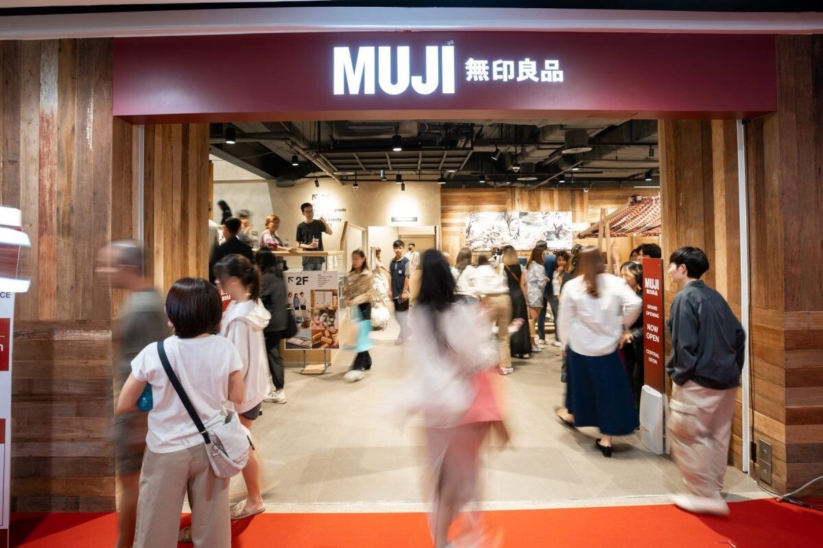 Central Udon partners with MUJI to open a new Duplex Model branch, the first of its kind outside Bangkok, to cater to tourists from neighboring countries and high-spending locals