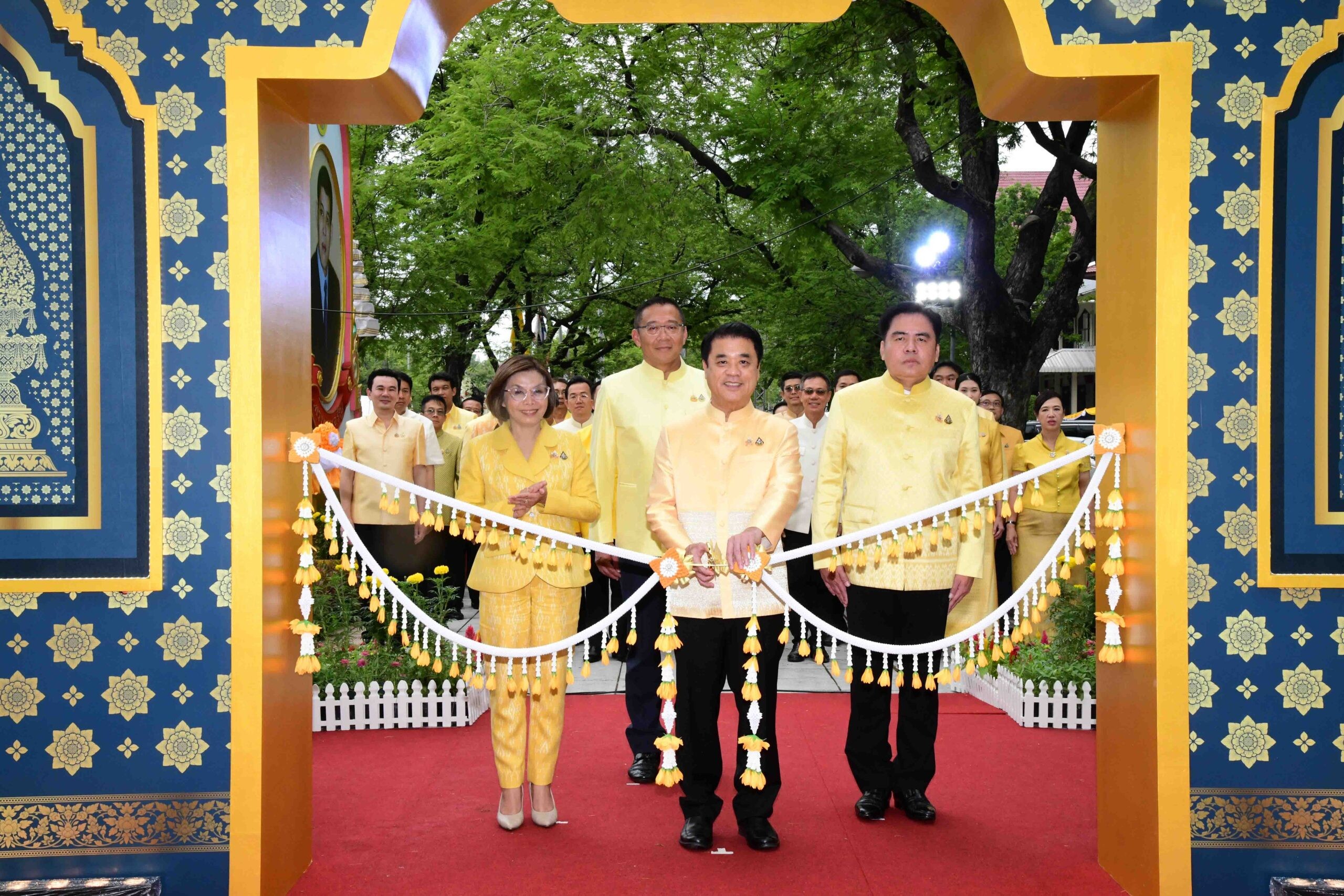 "สุริยะ" เปิดนิทรรศการ "72 พรรษา ทศมราชัน" เฉลิมพระเกียรติพระบาทสมเด็จพระเจ้าอยู่หัว เนื่องในโอกาสพระราชพิธีมหามงคลเฉลิมพระชนมพรรษา 6 รอบ 28 กรกฎาคม 2567