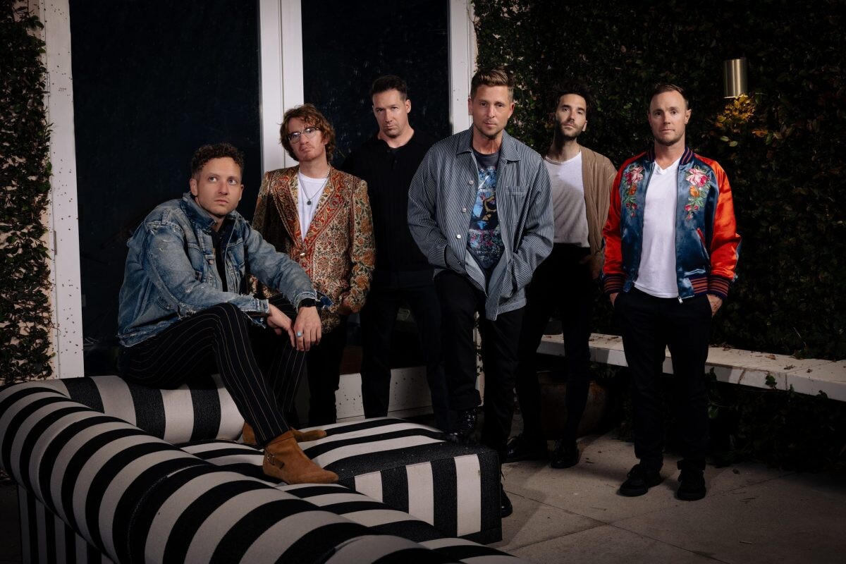 "OneRepublic" ส่งอัลบั้มใหม่ "Artificial Paradise"จัดเต็ม 18 แทร็ก รวมถึงเพลงฮิตสนั่นชาร์ตจากทั้งปี!