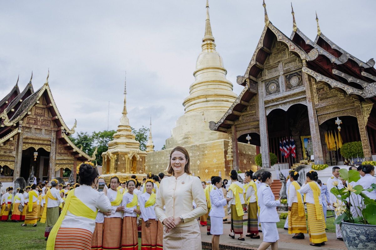 ไวไว...ร่วมสนับสนุนพิธีสรงน้ำพระมหาธาตุเจดีย์วัดพระสิงห์ เนื่องในโอกาสพระราชพิธีมหามงคล พระบาทสมเด็จพระเจ้าอยู่หัว เฉลิมพระชนมพรรษาครบ 6 รอบ 72 พรรษา