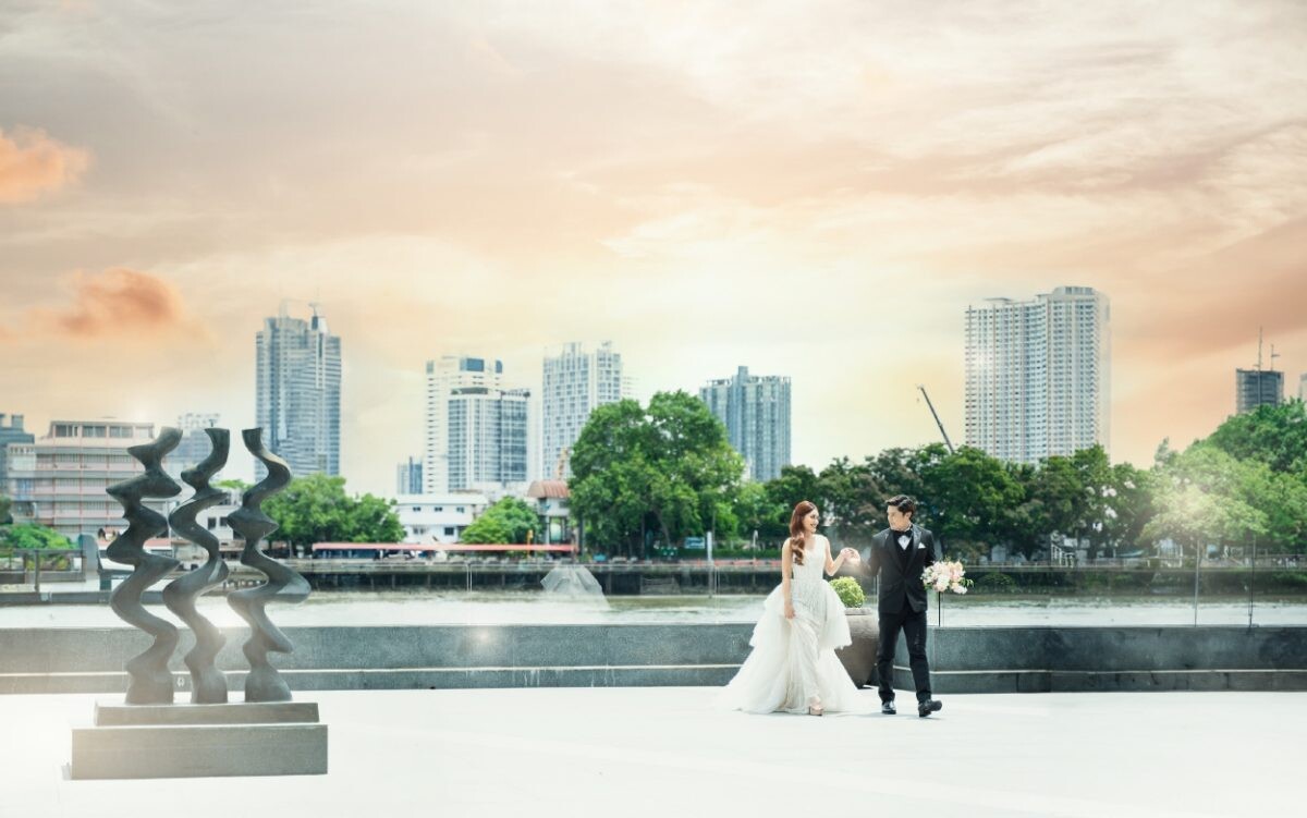 Reimagining Weddings: River Barge Restaurant Offers Enchanting Alternative to Traditional Ballrooms at Chatrium Riverside Bangkok