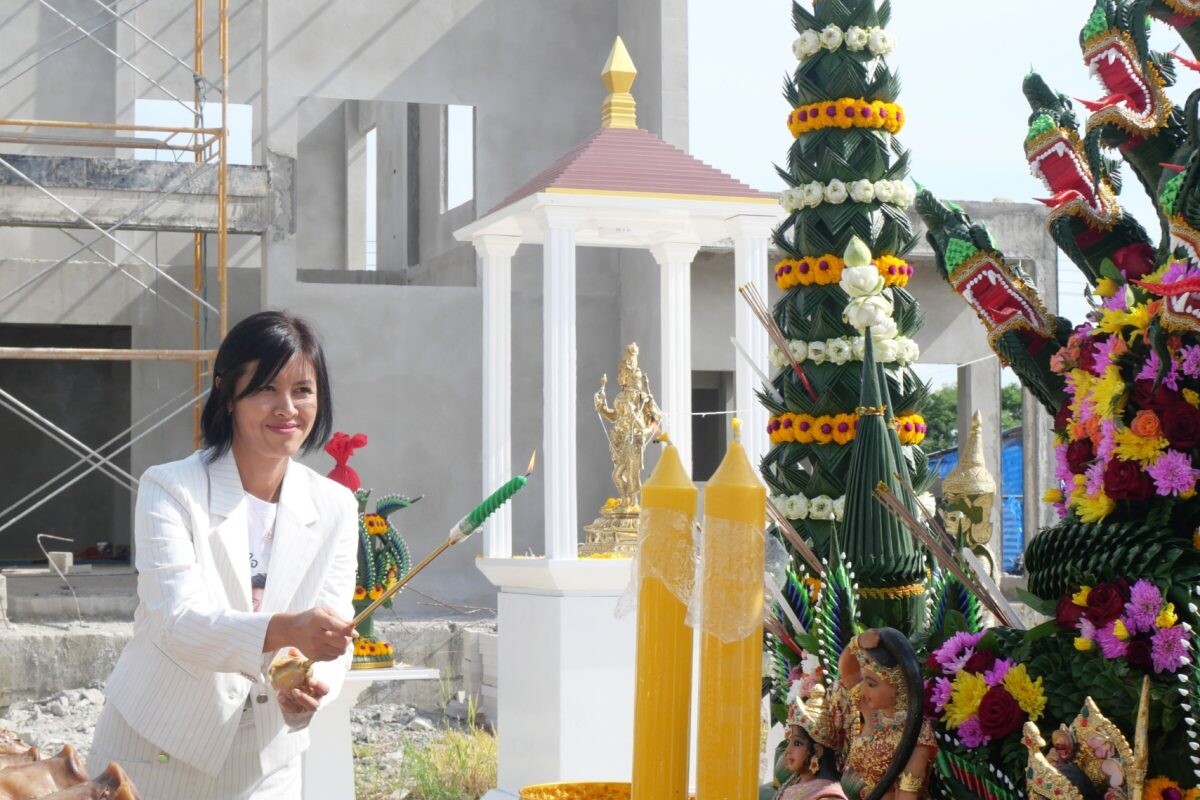 บ้านหมอละออง จัดพิธีใหญ่ถวาย "หมอชีวกโกมารภัจจ์ บรมครูแพทย์แผนไทย" พร้อมฉลองเทวาลัยใหม่ ณ สำนักงานใหญ่ กรุงเทพฯ