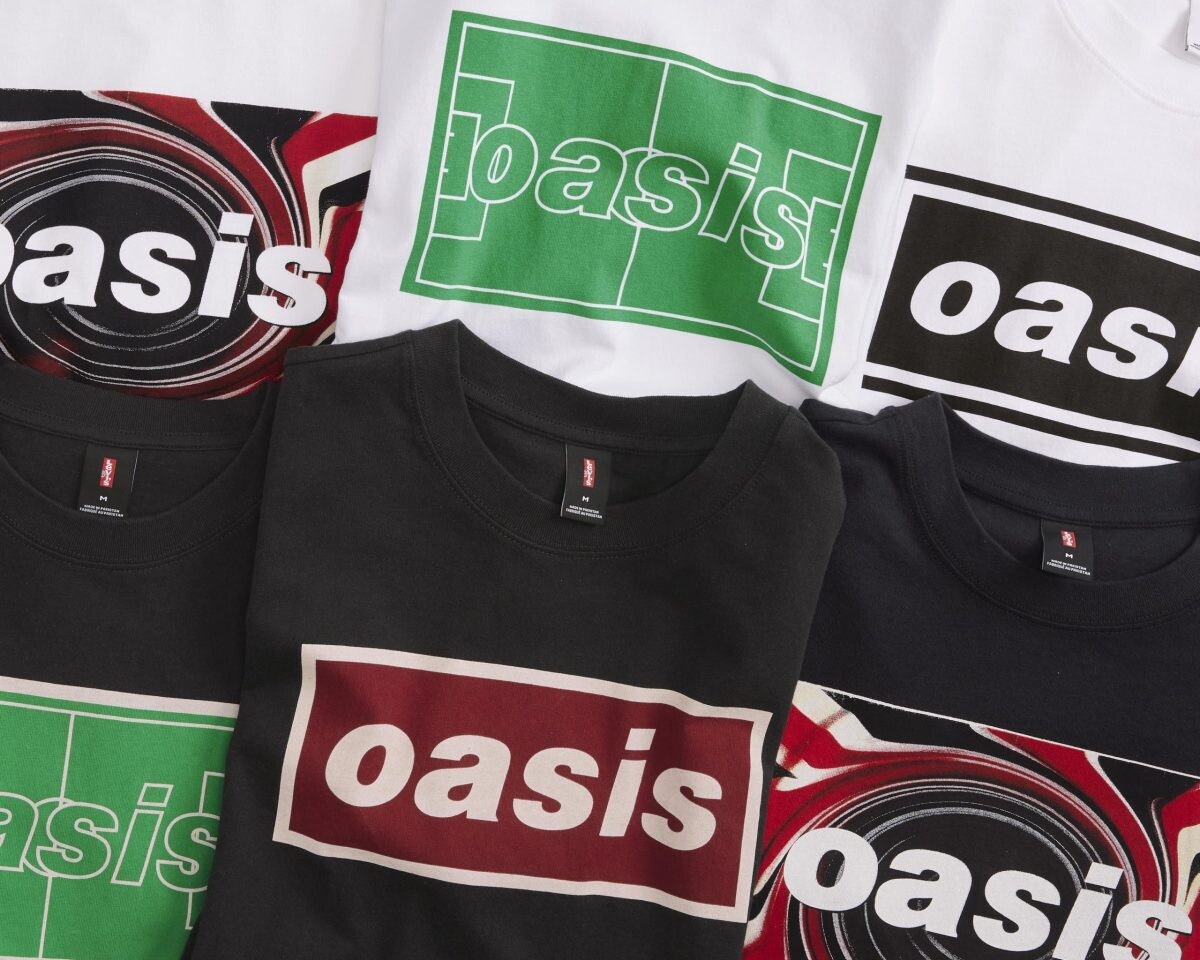 Levi's(R) ชวนย้อนความทรงจำออกเอ็กคลูซีฟคอลเลกชัน เสื้อยืดวงดนตรี Oasis ครบรอบ 30 ปี