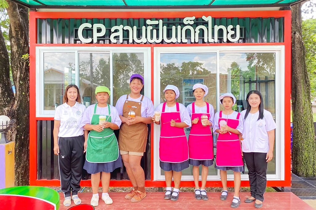 คอนเน็กซ์ อีดี ปูทางอาชีพนักเรียน รร.บ้านโนนสูงน้อย บุรีรัมย์ ดันร้านกาแฟ "CP สานฝันเด็กไทย"