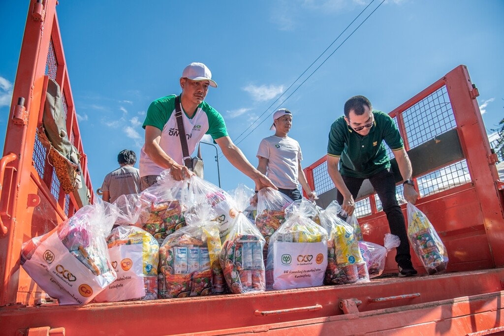 A Tide of Compassion: CPF and CP Group Rally to Aid Flood Affected People in Sukhothai