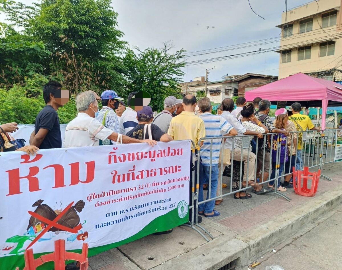 กทม. เพิ่มมาตรการจัดระเบียบจุดแจกข้าวบริเวณตรอกสาเก-เตรียมเปิดบ้านอิ่มใจ ปี 68 ฟื้นฟูคุณภาพชีวิตคนไร้บ้าน