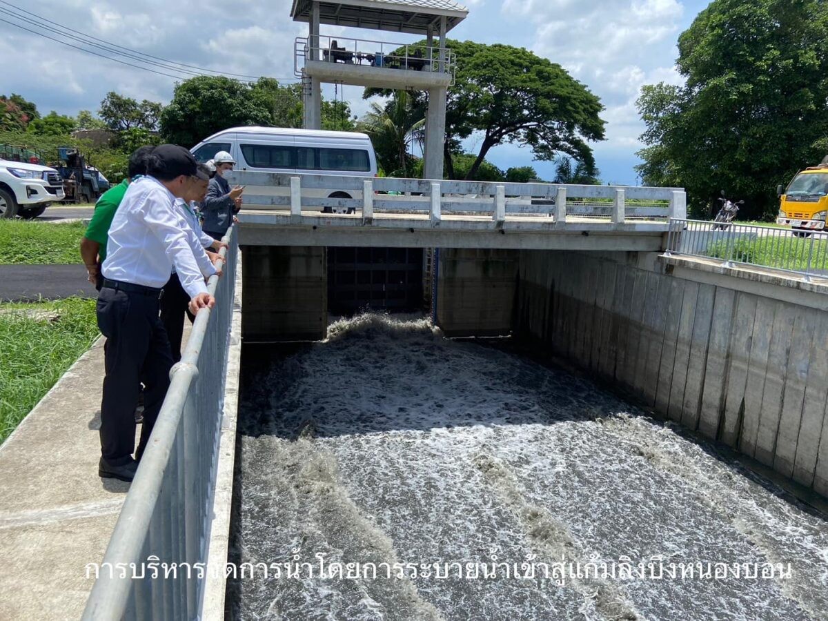 กทม. เตรียมพร้อมระบบระบายน้ำรองรับสถานการณ์ฝน เฝ้าระวังจุดเสี่ยงน้ำท่วม-พื้นที่เศรษฐกิจ