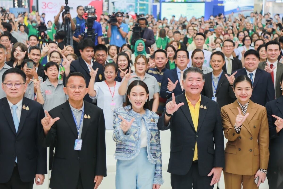 DE-BDI โชว์ความพร้อมแพลตฟอร์ม Health Link เชื่อมโยงข้อมูลสุขภาพ "รพ. - คลินิก - ร้านยา" มากกว่า 1,500 แห่ง รองรับ 30 บาทรักษาทุกที่ทั่วกรุง เดินหน้าเพิ่มระบบ 'ส่งต่อผู้ป่วย-การเบิกจ่าย' ในระยะถัดไป