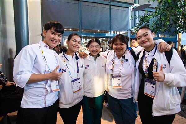 นักศึกษาวิทยาลัยดุสิตธานีโชว์ทักษะบนเวทีระดับโลก WorldSkills Lyon 2024