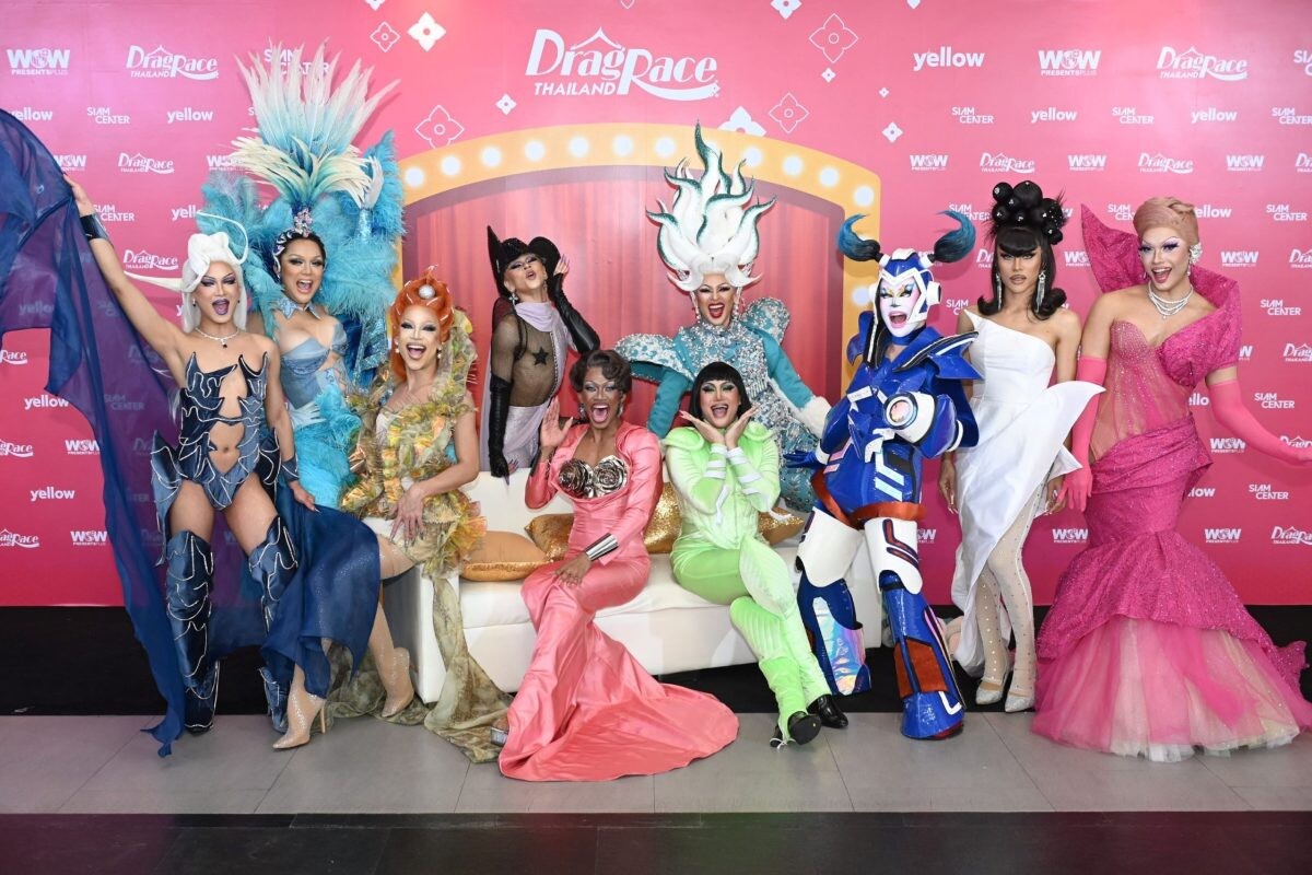 Drag Race Thailand Season 3 พร้อมฟาดสู่ระดับโลก เปิดตัว 11 Drag Queen เชือดเฉือนทั้งหน้าฉากและหลังม่านรันเวย์ "ลูกเกด-ป๋อมแป๋ม-อ๊าท" นั่งกรรมการ ย้ำ! "รักนะ…แต่ถ้าคุณพลาดคือจบ!"