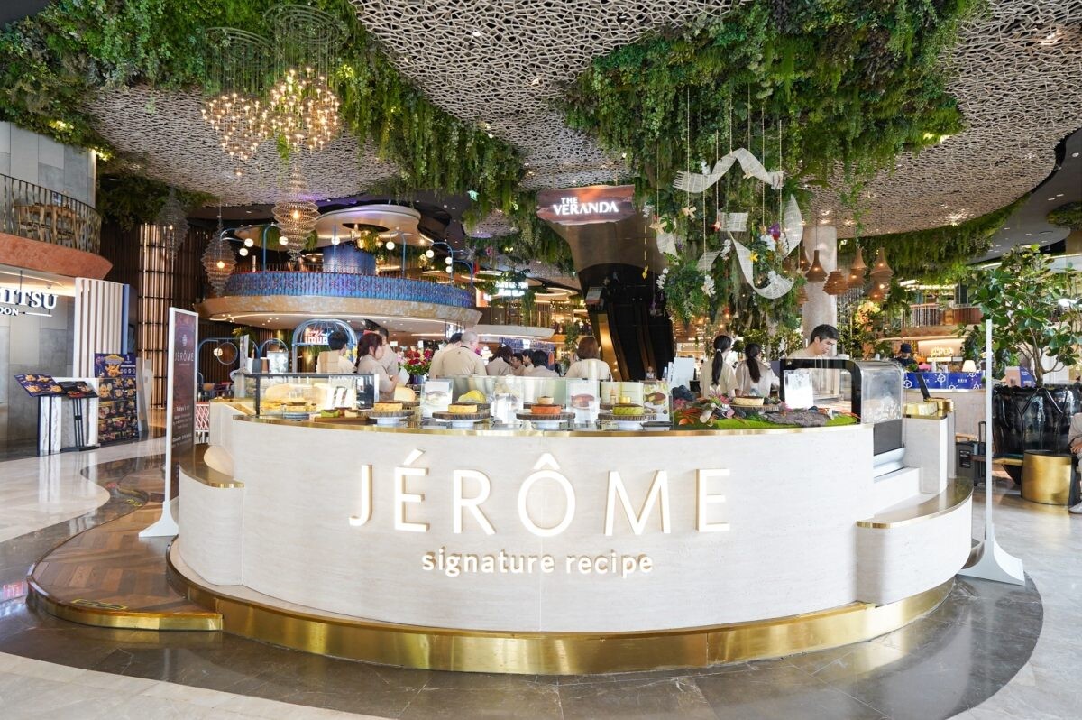 Jerome Cheesecake Flagship Store แห่งแรกนอกญี่ปุ่น ชีสเค้กจากฝีมือเชฟระดับ 3 ดาวมิชลิน พร้อมเสิร์ฟเมนูสุดเอ็กซ์คลูซีฟให้ได้ลิ้มรส กับครั้งแรกในฝั่งธนที่ไอคอนสยาม!