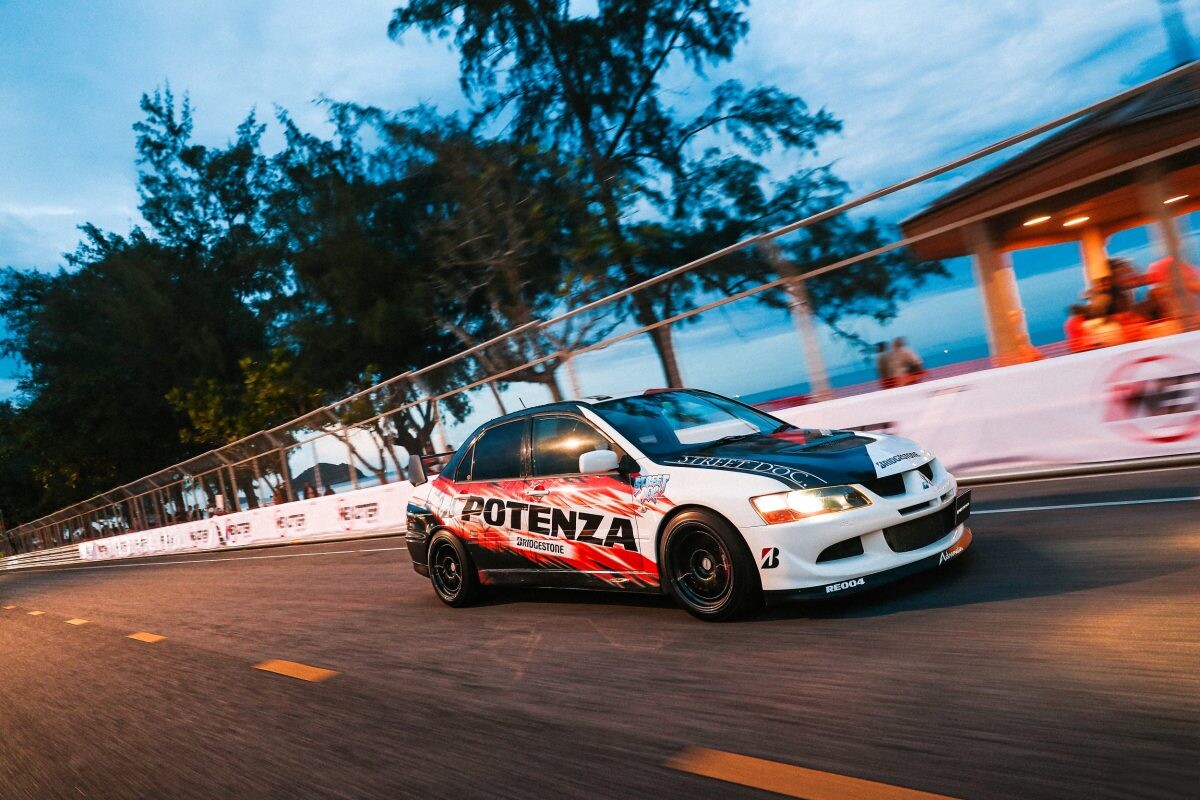 Bridgestone Reinforces Motorsport Leadership, Igniting Adrenalin with "POTENZA Adrenalin RE004" and Revealing Tire Development Trick to Unleash the Thrill of Driving