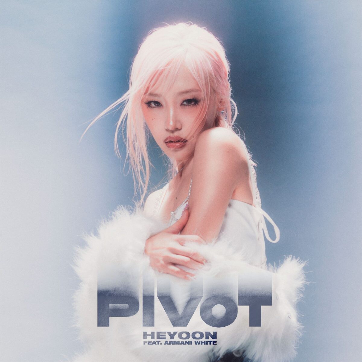 HEYOON สาวสุดเฟียสจากเกาหลีใต้ จับมือ Armani White ส่งเพลงเดบิวต์ "Pivot" พร้อมลุยงานเดี่ยวเต็มตัว