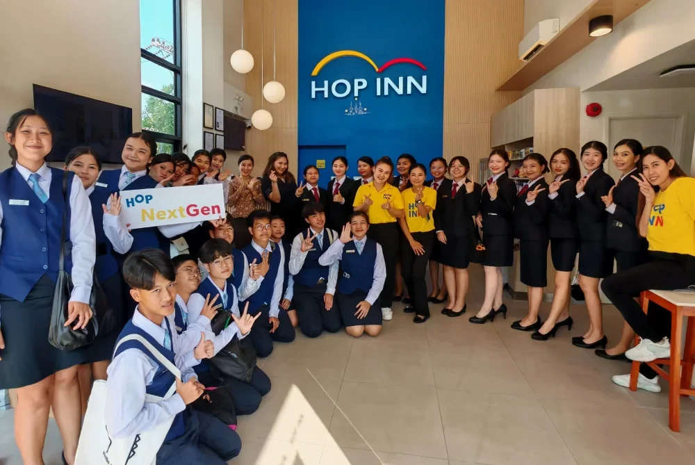 ดิ เอราวัณ กรุ๊ป เปิดตัว "HOP NextGen" ชวนนักศึกษาเยี่ยมชม "ฮ็อป อินน์" เรียนรู้เทคนิคบริการแบบ "Consistency is Yours" พร้อมพัฒนาบุคลากรรุ่นใหม่ ยกระดับการท่องเที่ยวไทย