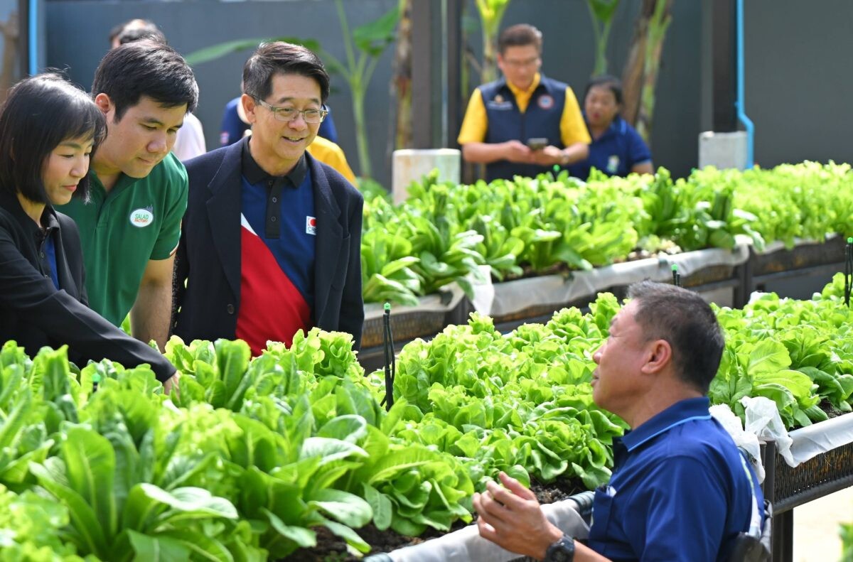 ซีอาร์จี ร่วมมือ สลัดแฟคทอรี่ สนับสนุน "ฟาร์มสามารถ" มุ่งสร้างโอกาสให้คนพิการ และพัฒนาคุณภาพชีวิตอย่างยั่งยืน