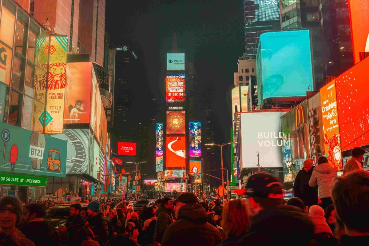 6 Years at Times Square, New York - centralwOrld, the countdown landmark in the heart of Bangkok, Brings Joy from Thailand to the World