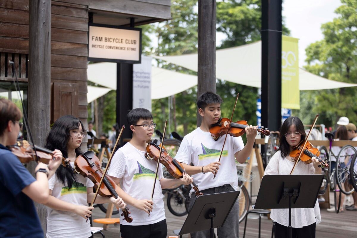 "TIJC ชวน ช้อป ชิลล์ Art Market ริมน้ำ ผสานดนตรี ศิลปะ และ Swing Dance"