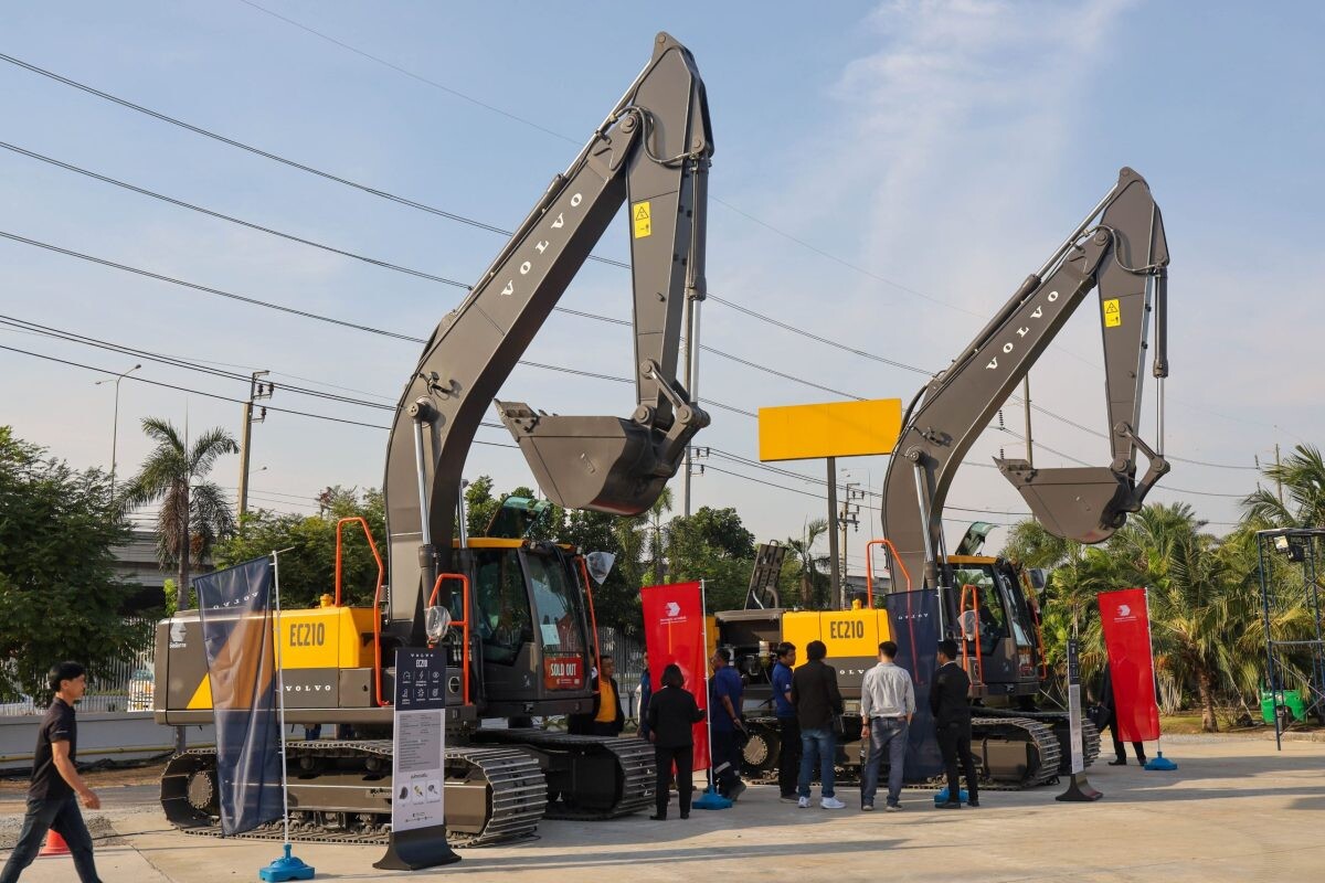 เปิดตัวรถขุดรุ่นใหม่ New Generation Volvo Excavator EC210 ที่แรกและที่เดียวในประเทศไทย