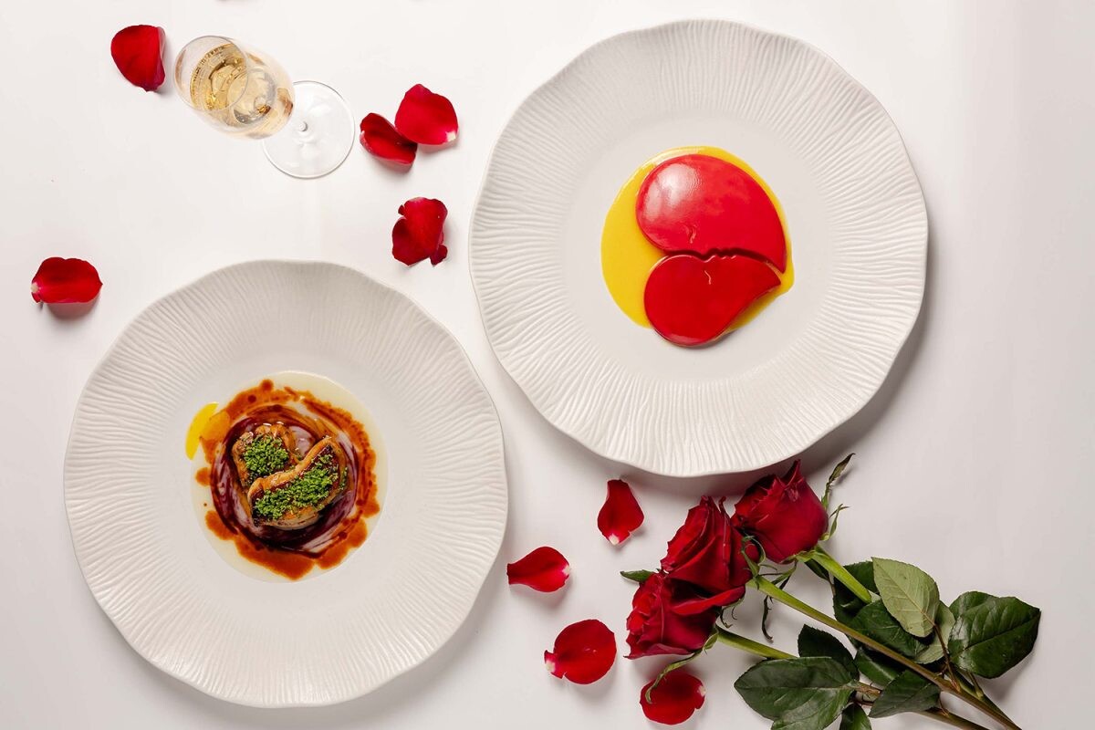 Champagne>>Celebrate Love in the Sky with Red Sky's Exclusive Valentine's Day Menu