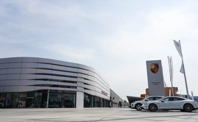 Porsche Centre Bangna มั่นใจมาตรฐาน