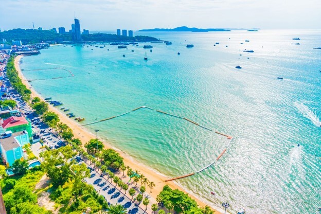 How to Have a Spectacular Holiday at a 2-Bedroom Beachfront Room in Pattaya