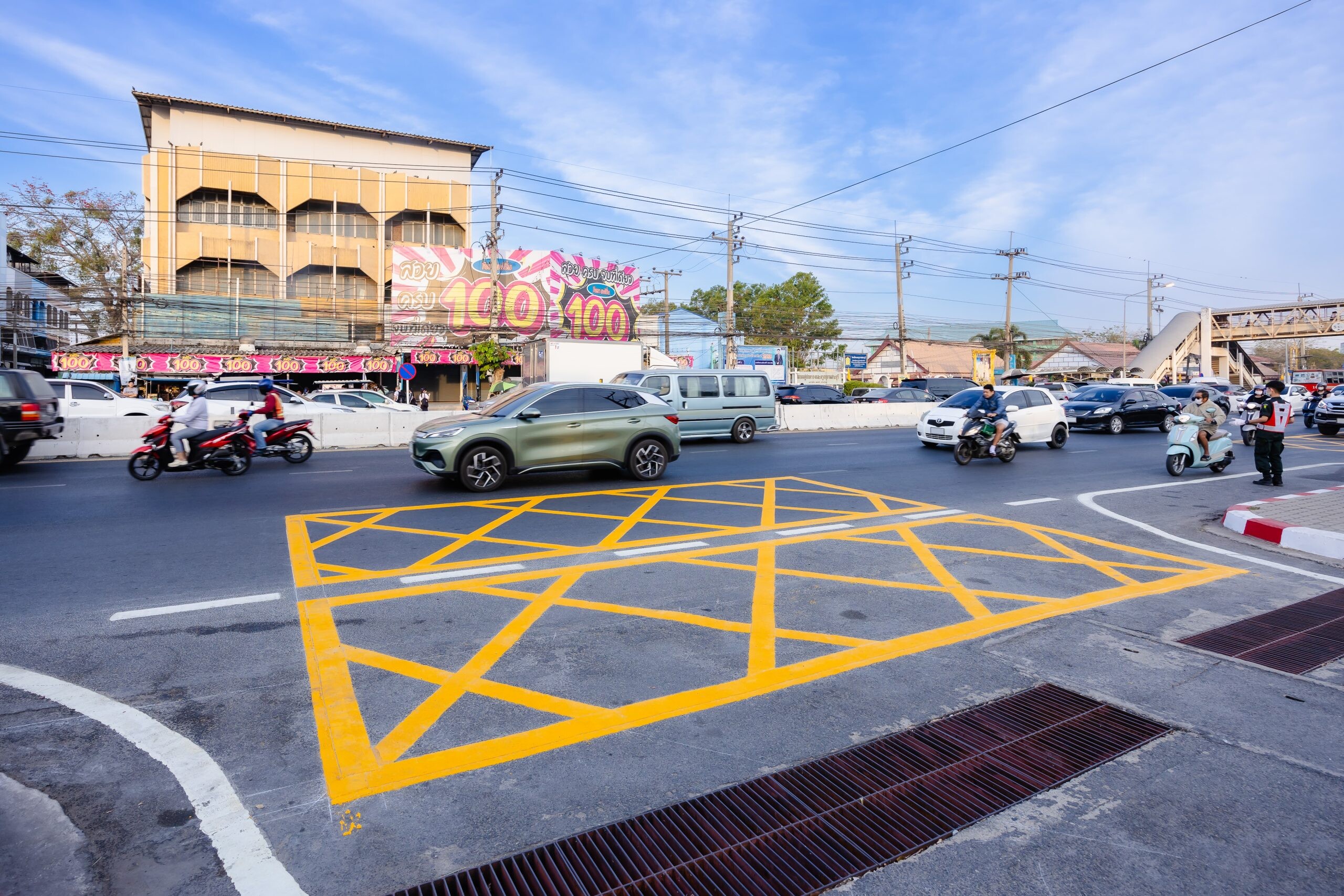 Bridgestone Continually Carries on "Bridgestone Road Safety Program" Year 4, Supporting New Generation to Turn Road Safety "Concepts" into "Actions" and Conducting Road Modifications Handover to Saraburi Witthayakhom School