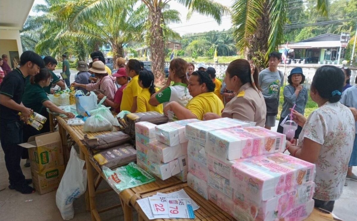 MOTHER จับมือ พาณิชย์สุราษฎร์ธานี จัดธงฟ้าช่วยลดค่าครองชีพประชาชน วันที่ 14-28 กุมภาพันธ์ 68