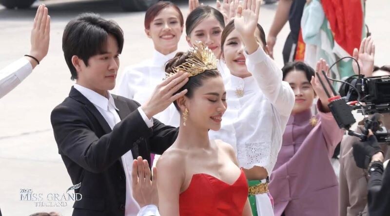 เด็กนิเทศฯ SPU ร่วมโชว์เปิดตัว 'กชเบล' มิสแกรนด์ภูเก็ต บนเวที MISS GRAND THAILAND 2025 คว้ารางวัล BEST ARRIVAL